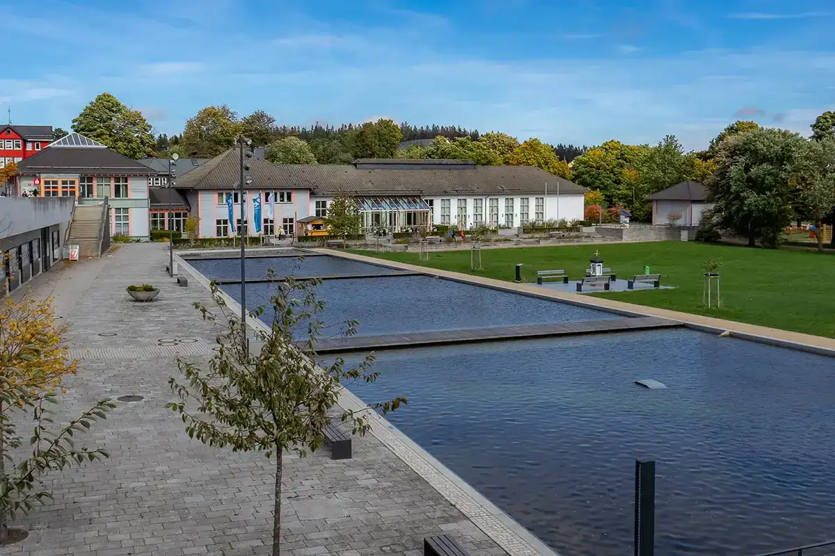 Oberhof Kurpark im Herbst, Hotel Tipp