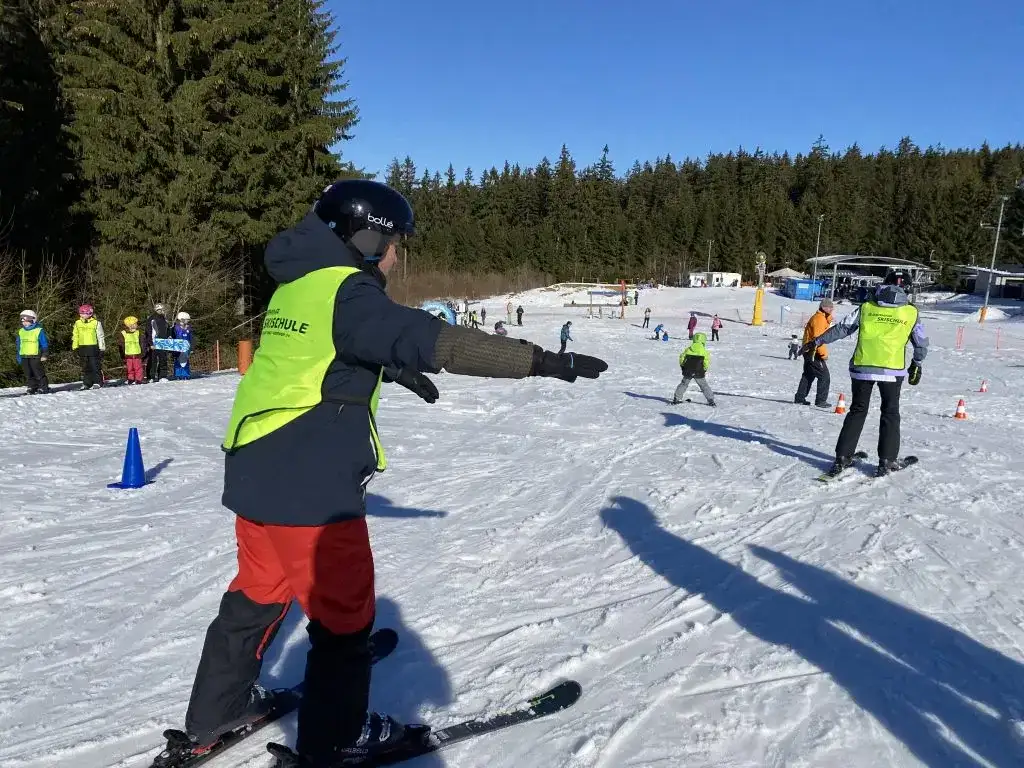 Sportwelt Oberhof, GERMINA, Skikurse & Verleih, Hotel Tipp